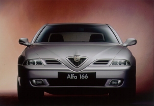 alfa-166-von-vorn.jpg